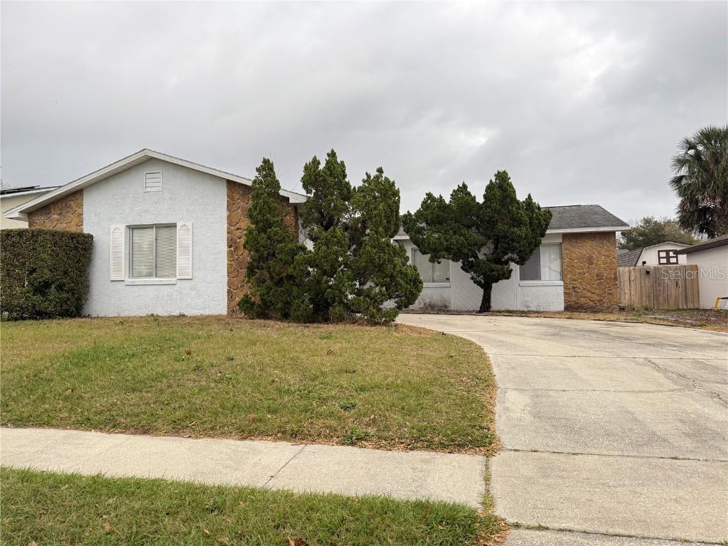 106 Grovewood Ave., Sanford, FL 32773