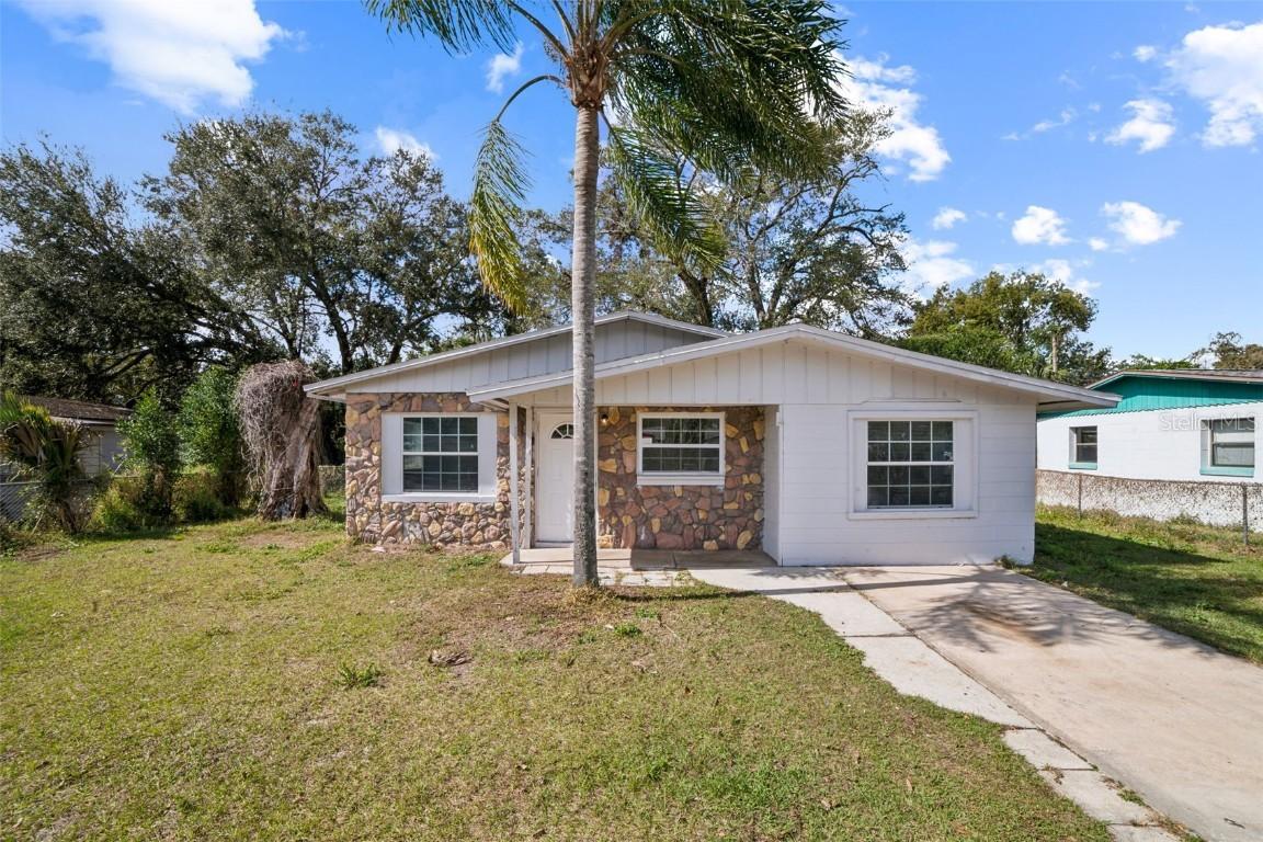 212 S Atlas Dr., Apopka, FL 32703