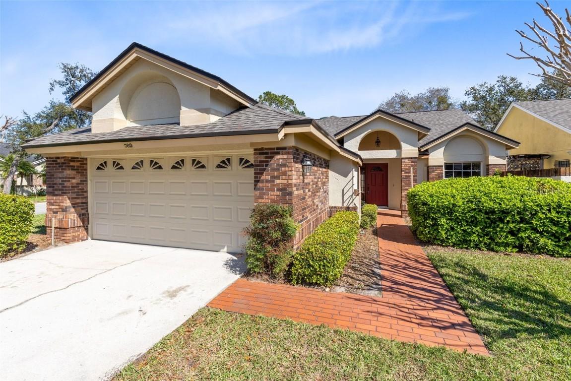 702 Barrington Cir., Winter Springs, FL 32708