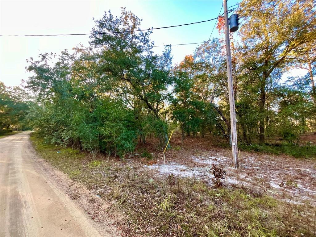 108 Juniper Dr., Hawthorne, FL 32640