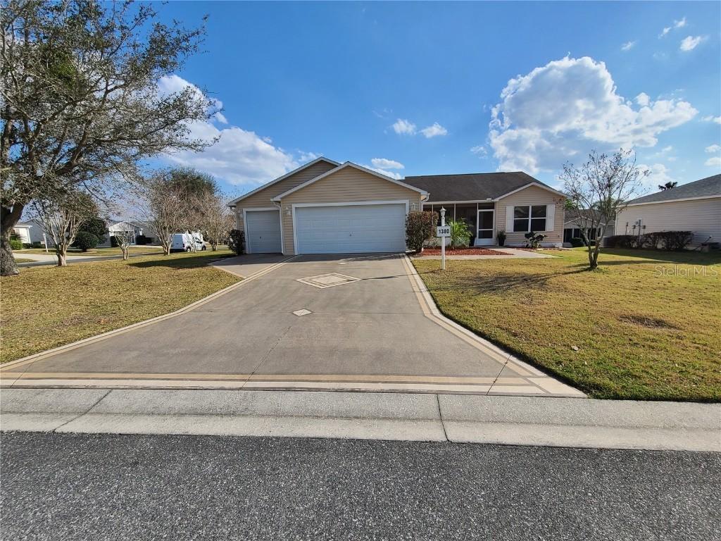 1380 Red Ash Pl., The Villages, FL 32162