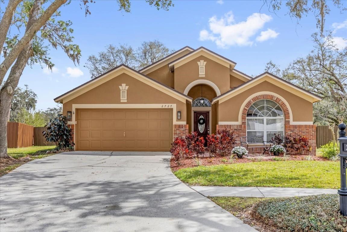 2727 Brookville Dr., Valrico, FL 33596