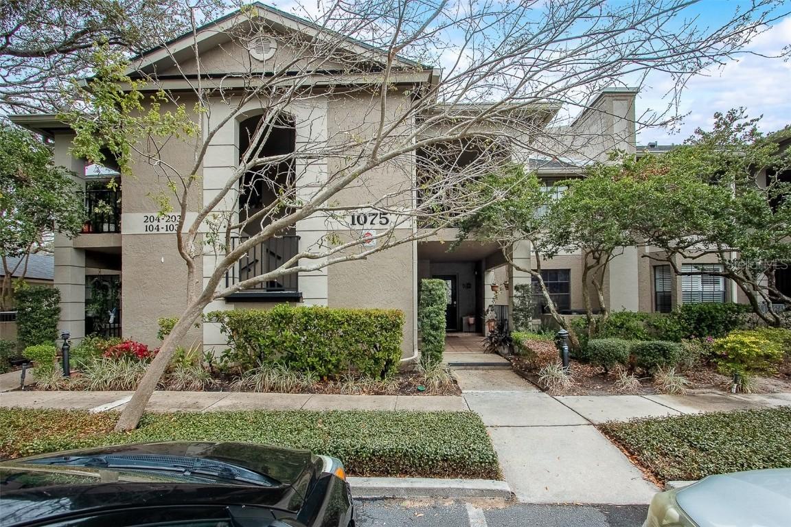 1075 Kensington Park Dr. #203, Altamonte Springs, FL 32714