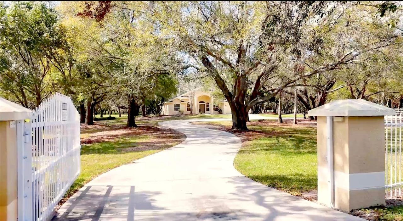 5140 N Apopka Vineland Rd., Orlando, FL 32818