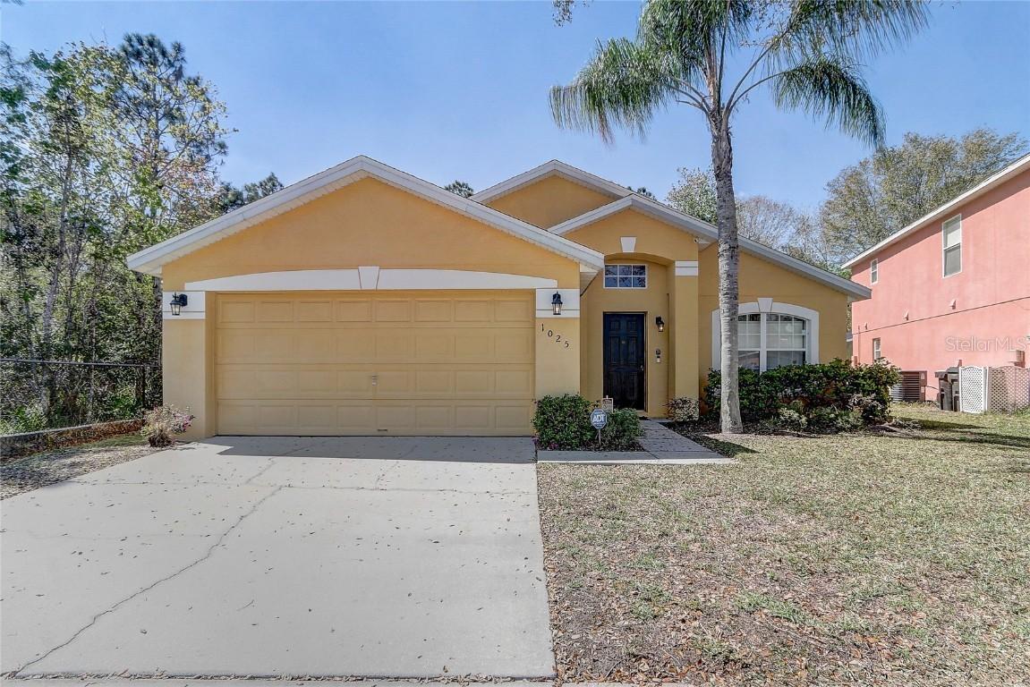 1025 Sandy Ridge Dr., Davenport, FL 33896