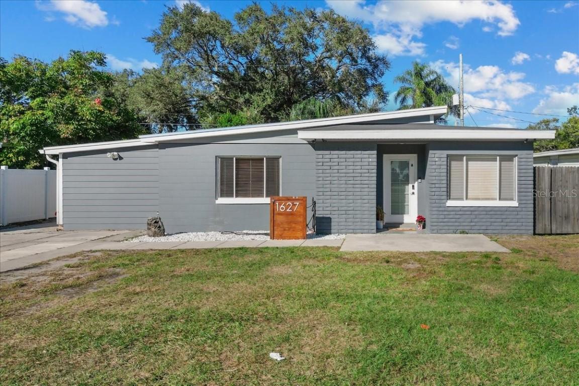 1627 Triangle Ave., Orlando, FL 32806