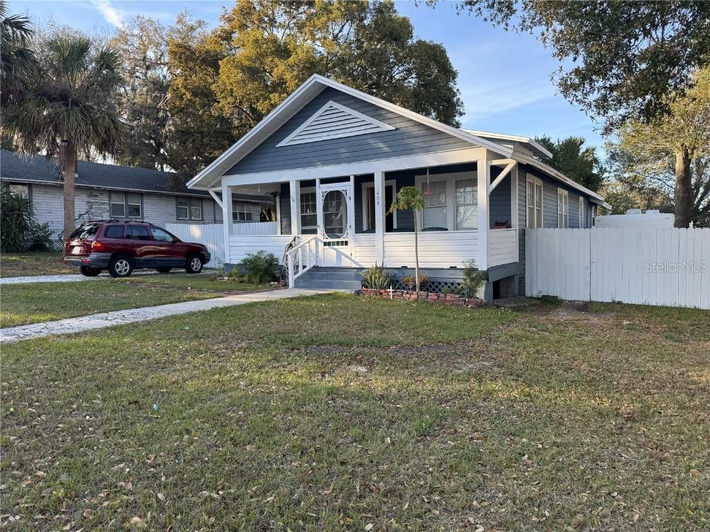 1404 High St., Leesburg, FL 34748