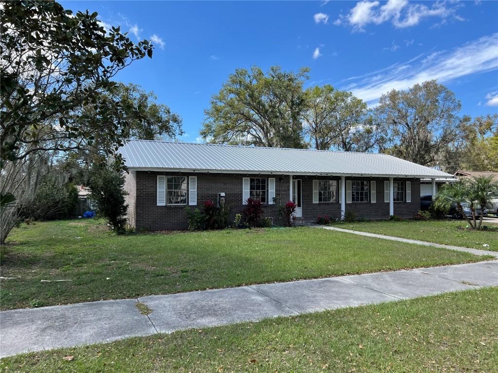 307 N Oak Ave., Fort Meade, FL 33841