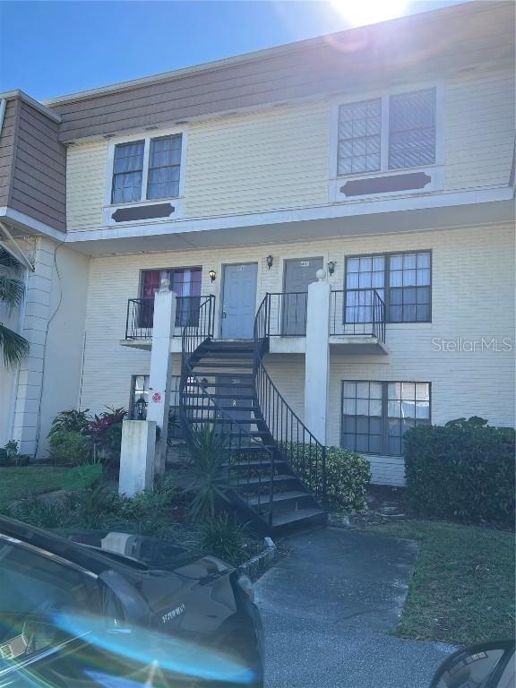 6046 Village Cir., Orlando, FL 32822