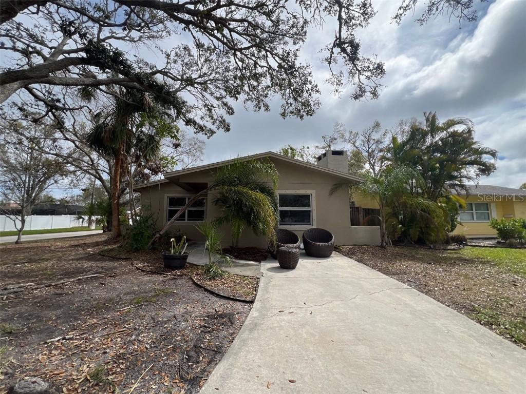 4247 Helena St., St Petersburg, FL 33703
