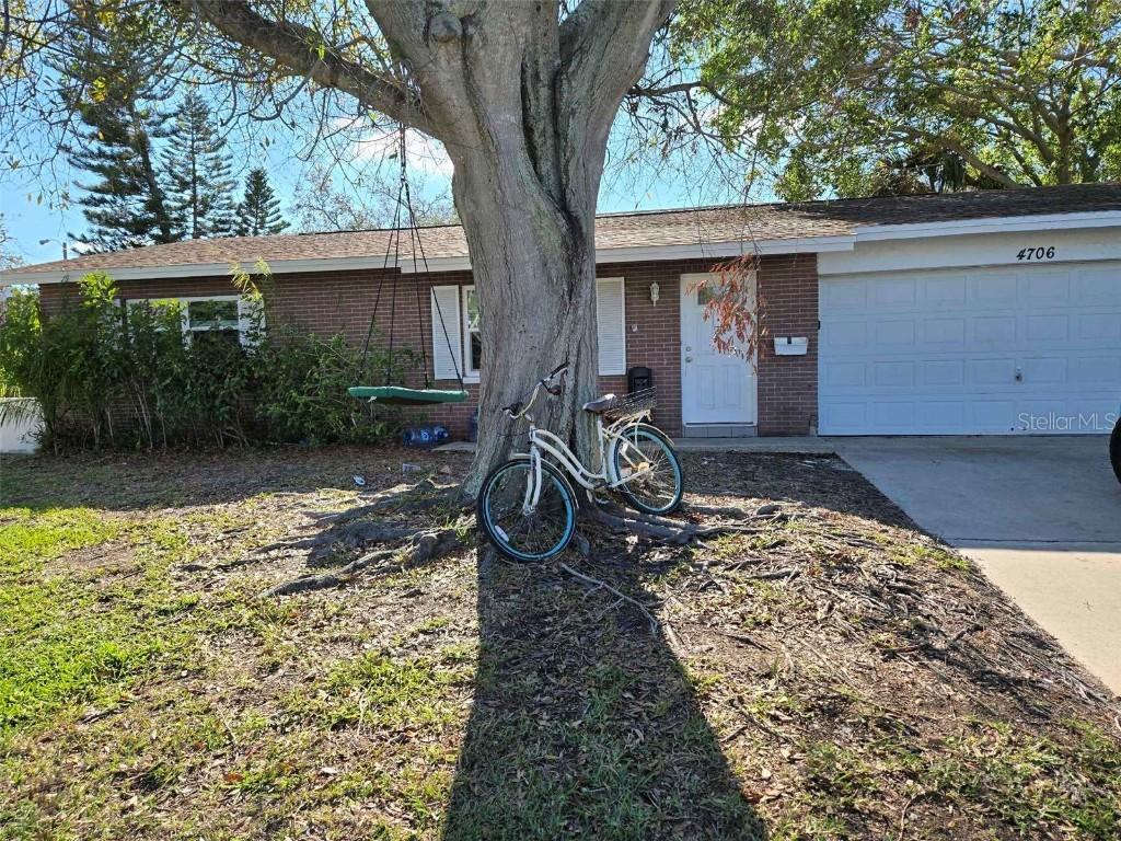 4706 Lansing St., St Petersburg, FL 33703