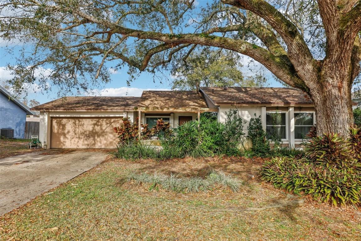 105 Morning Glory Dr., Lake Mary, FL 32746