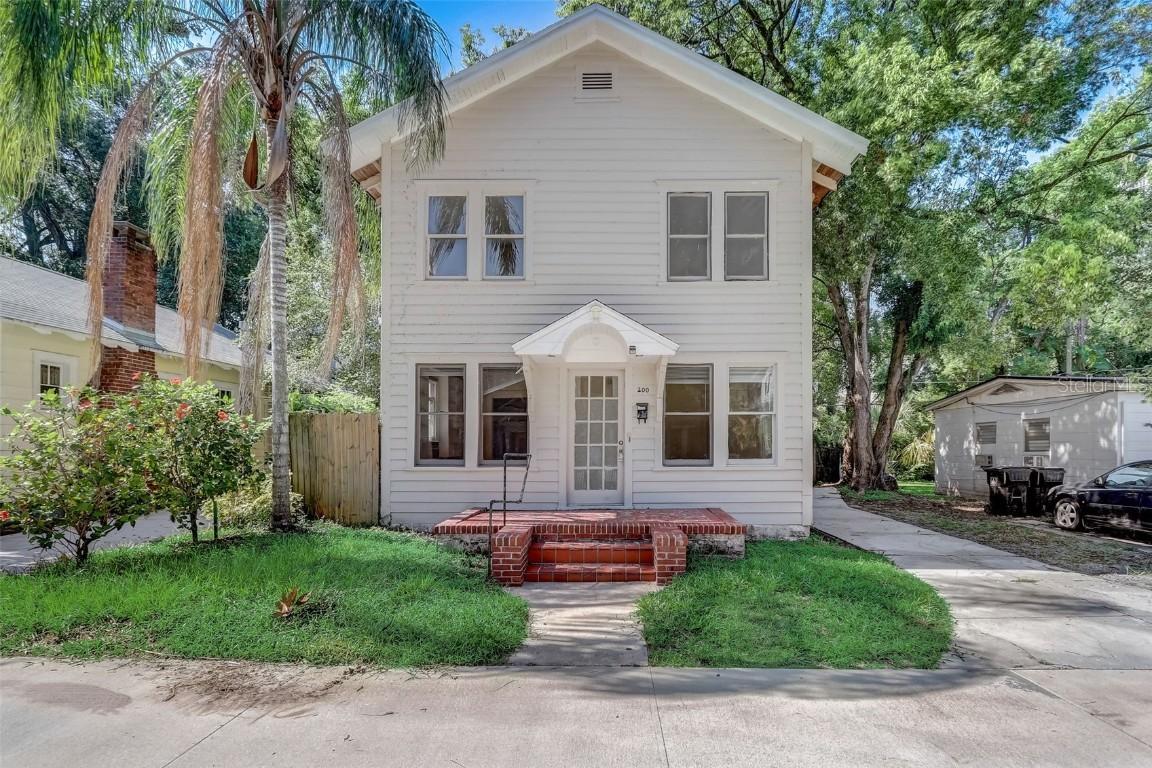 200 & 200 1/2 Hibiscus Ct., Orlando, FL 32801