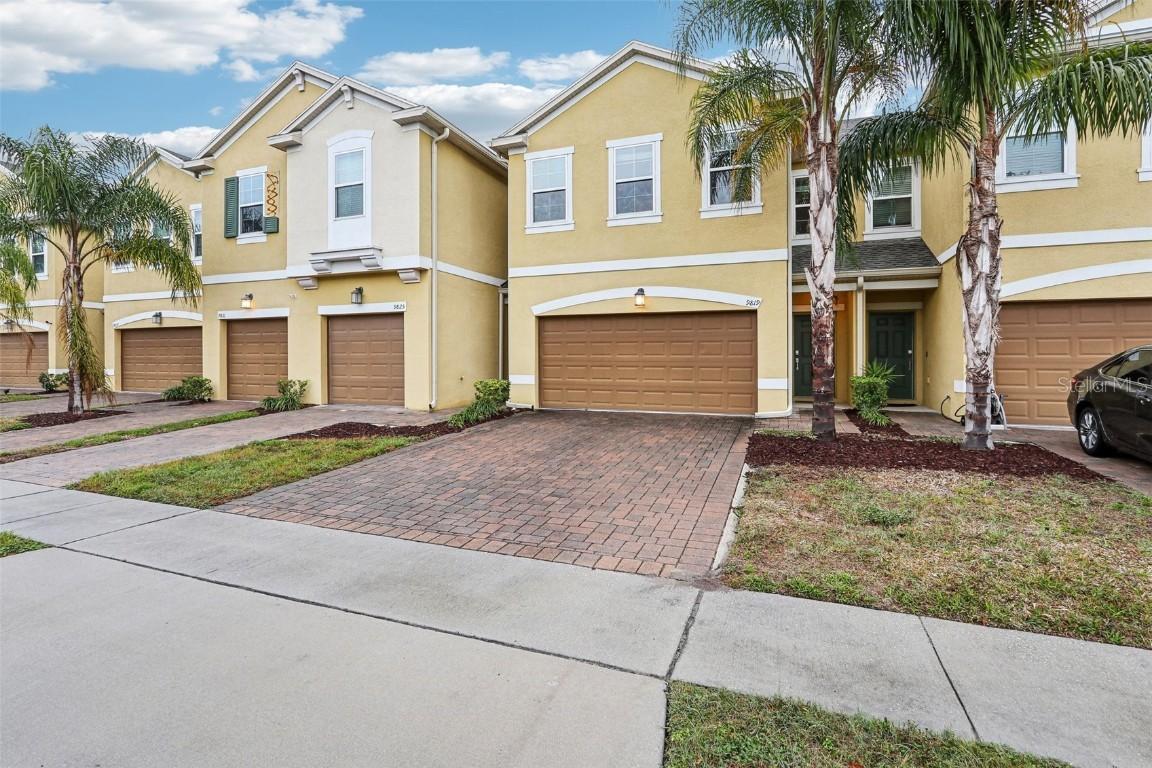 9819 Red Eagle Dr., Orlando, FL 32825