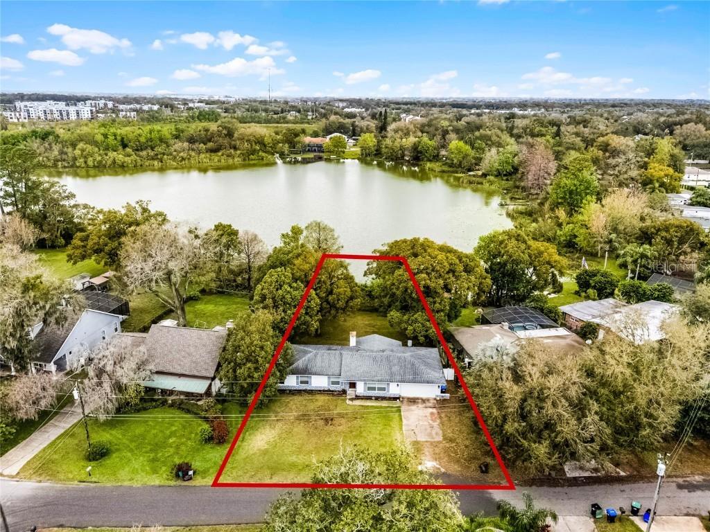 1890 Twin Lake Dr., Gotha, FL 34734