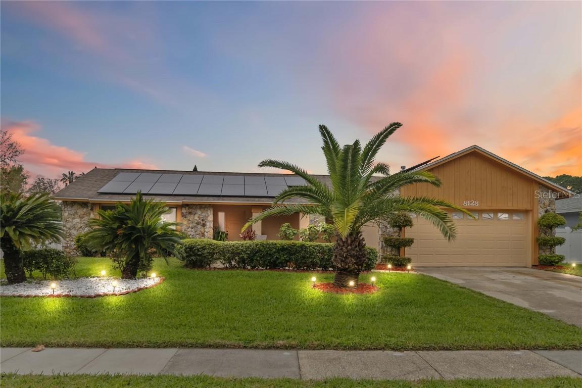 8128 Hook Cir., Orlando, FL 32836