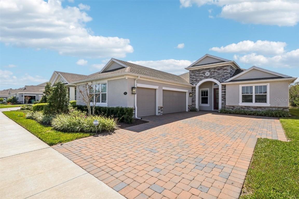1098 Victoria Hills Dr., Deland, FL 32724