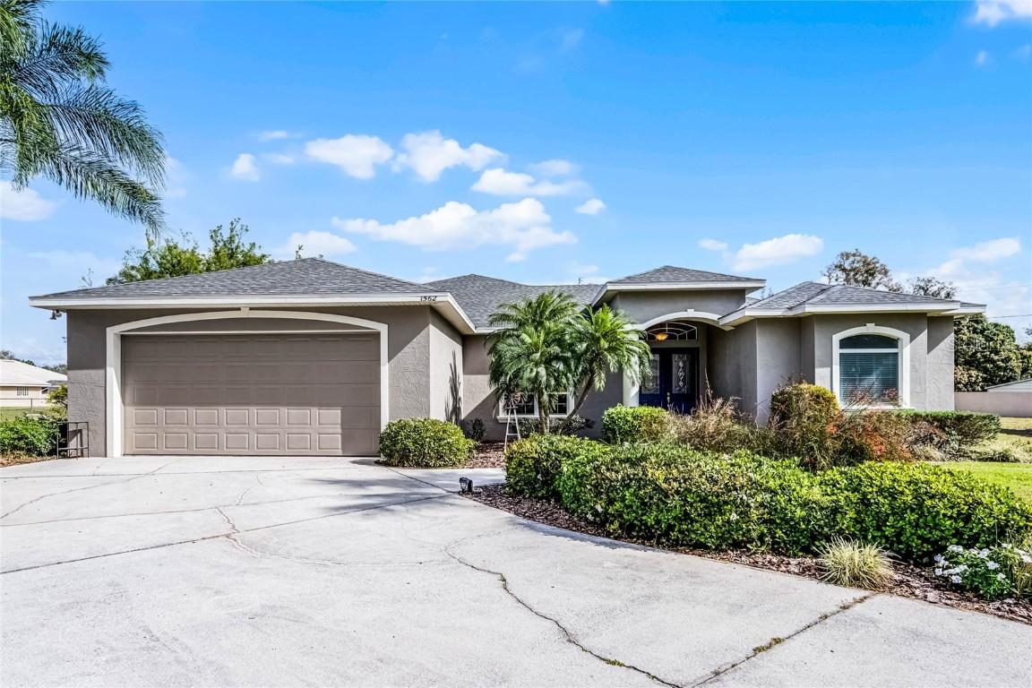 1562 Auburn Oaks Ct., Auburndale, FL 33823