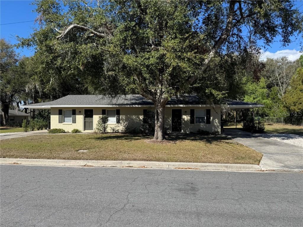 511 Oak Ave., Mount Dora, FL 32757