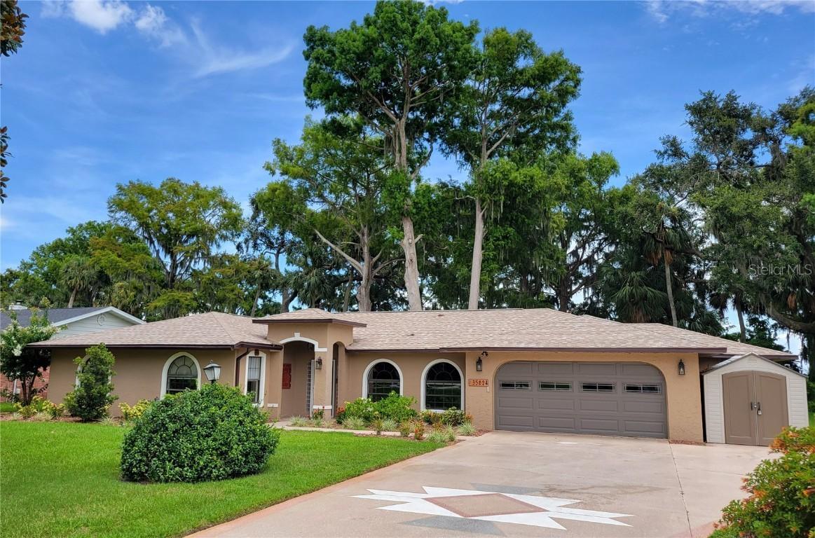 35624 Cypress Ct., Leesburg, FL 34788