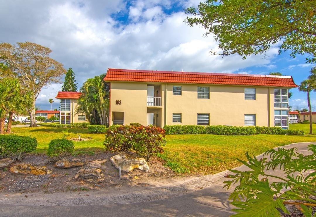 103 Royal Oak Dr. #206, Vero Beach, FL 32962
