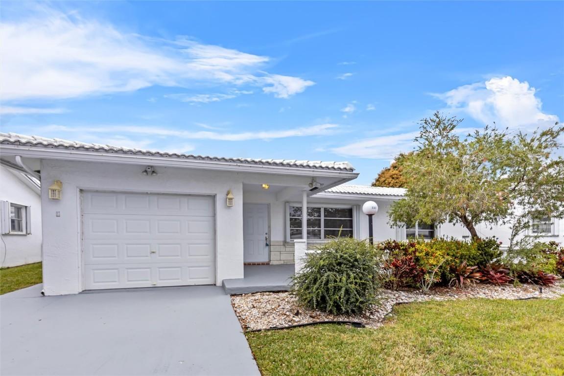 1181 NW 90th Ave., Plantation, FL 33322