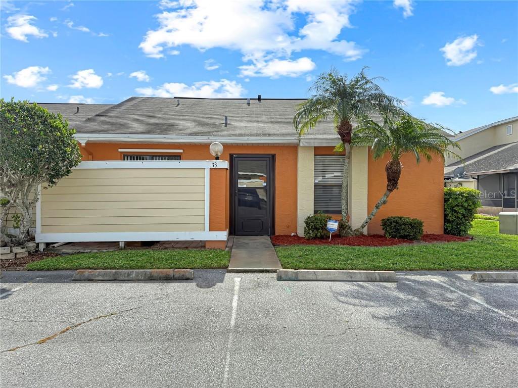 33 Silver Oak Cir., Kissimmee, FL 34743