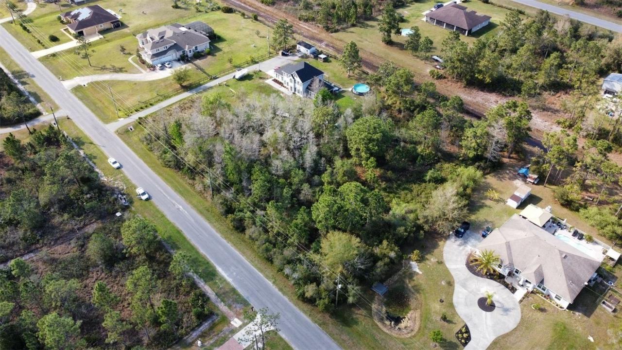 Robertson St., Orlando, FL 32833