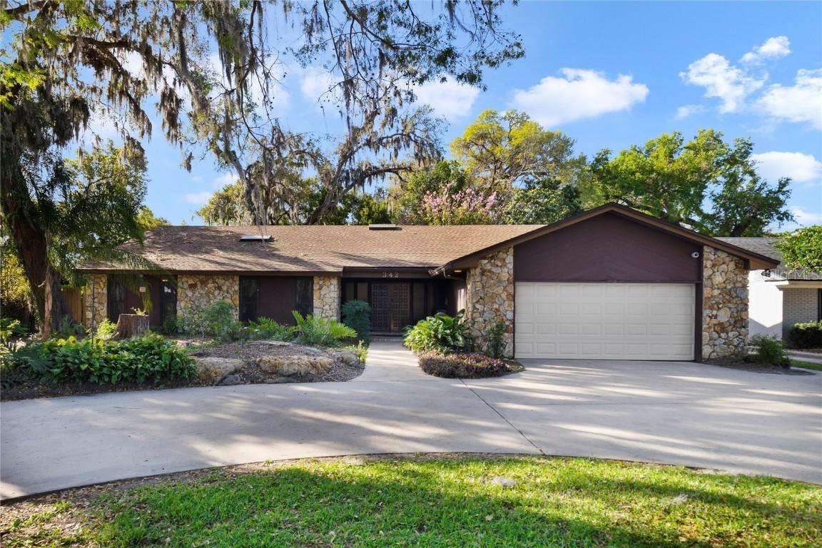 342 Oak Estates Dr., Orlando, FL 32806