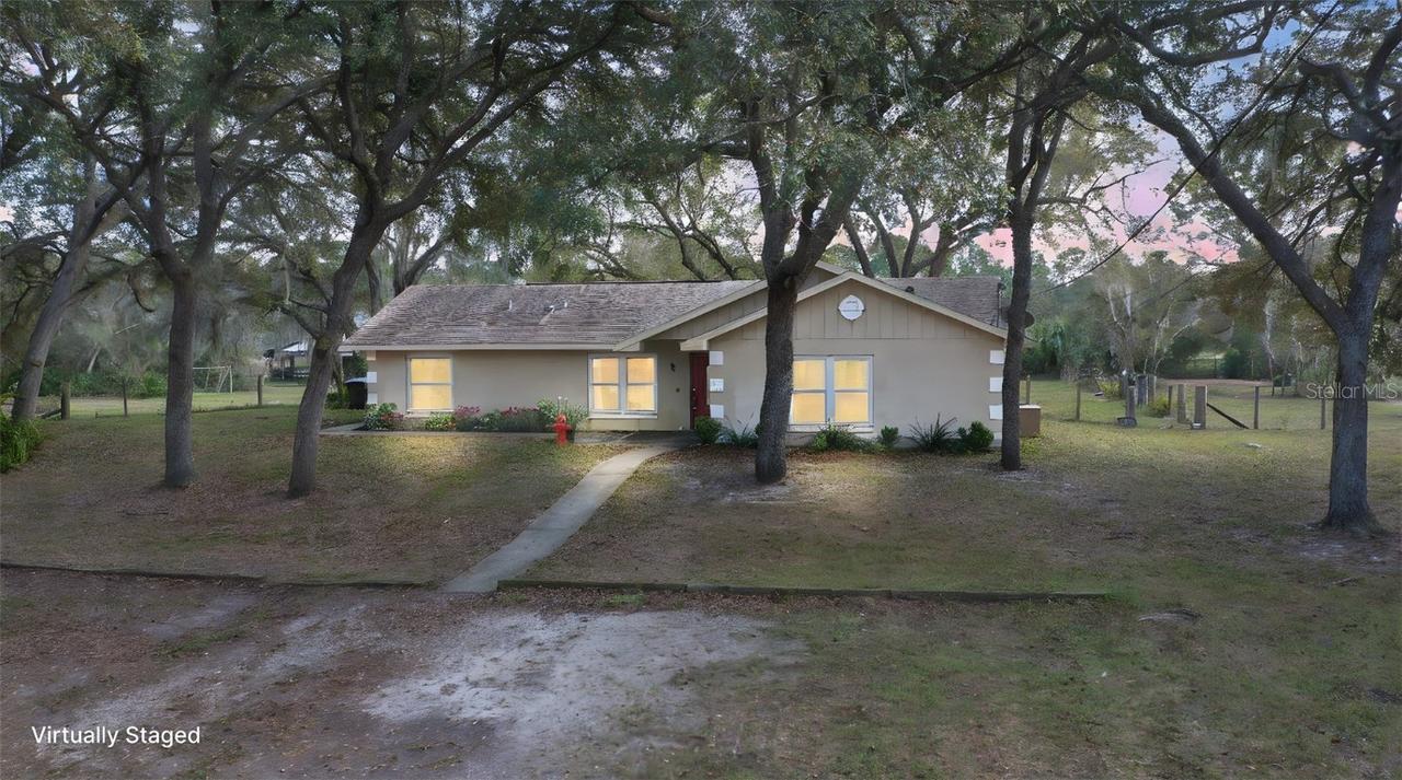3050 Kingstree Dr., Deland, FL 32724