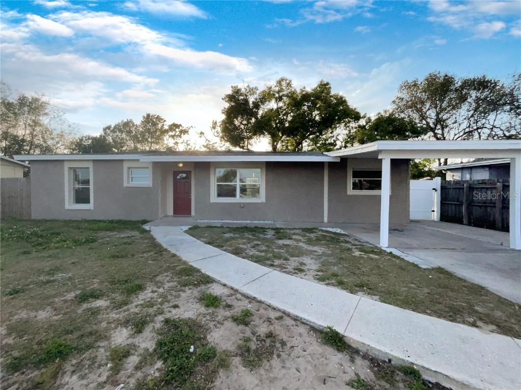 424 N Powers Dr., Orlando, FL 32835