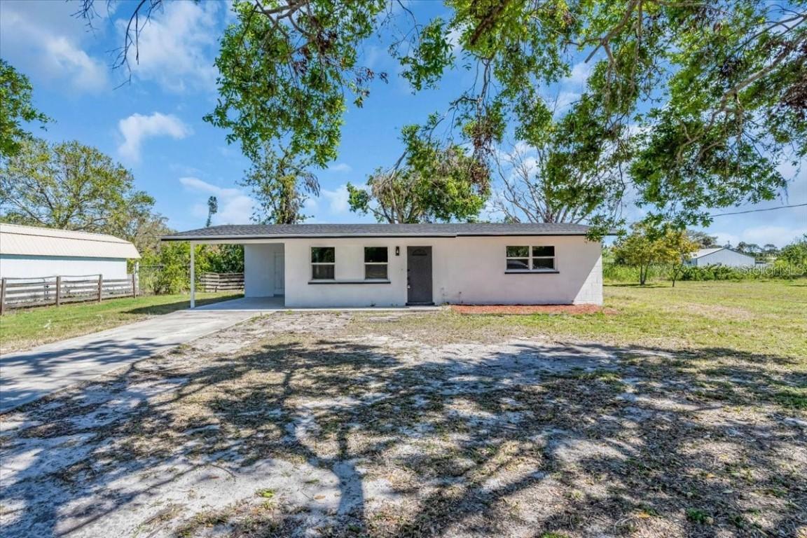 5417 1st St., Bradenton, FL 34203
