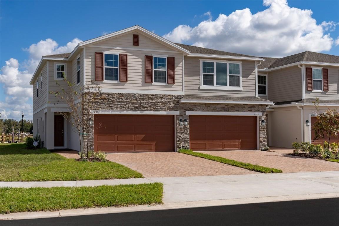 4927 Conifer Cone Dr., Kissimmee, FL 34746