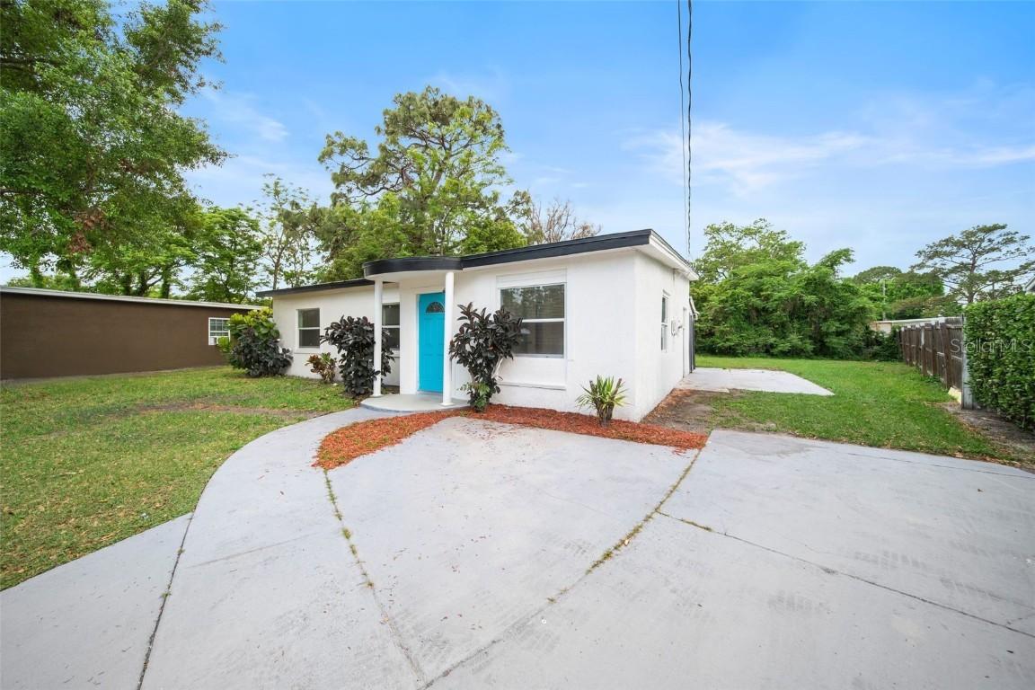 908 Cannes Pl., Orlando, FL 32808