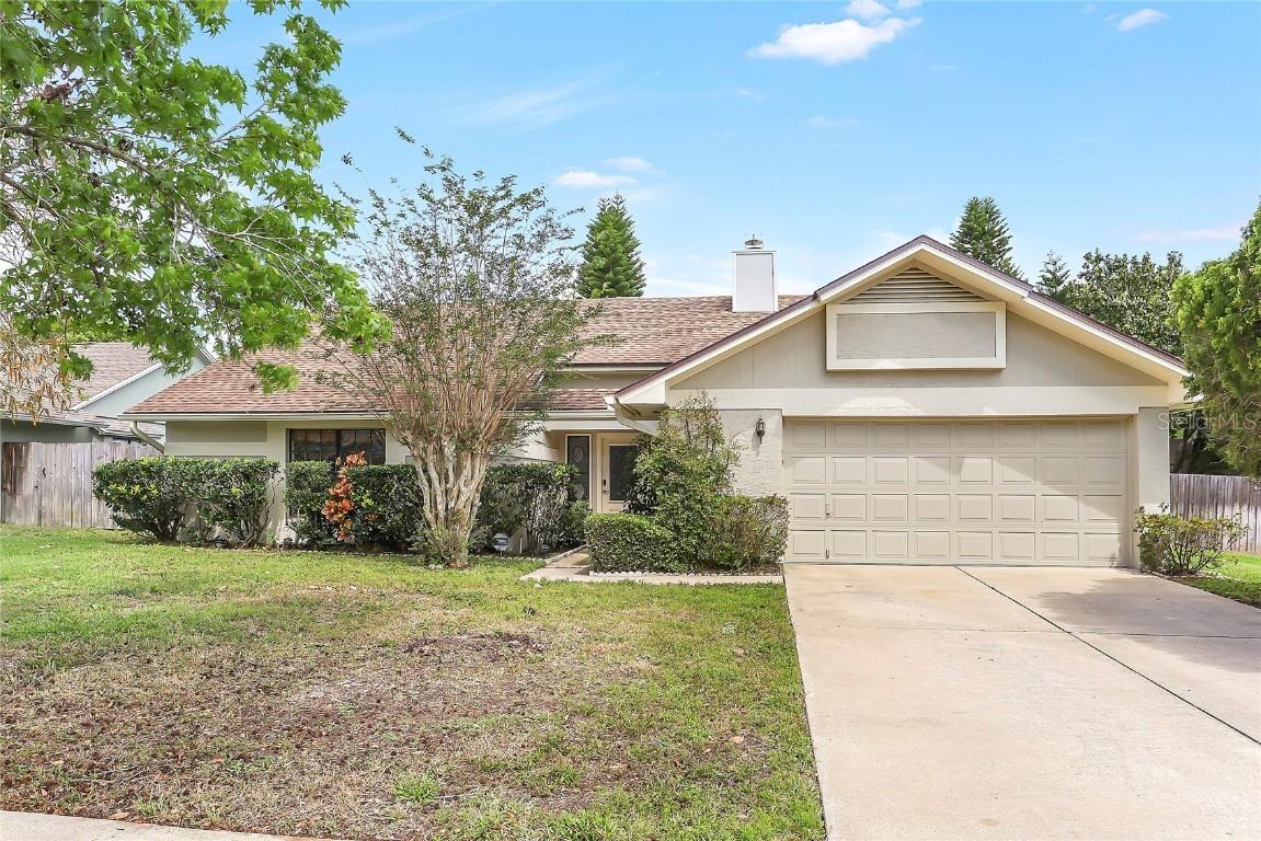 1072 Weaver Dr., Oviedo, FL 32765