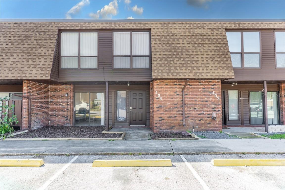 1836 N Crystal Lake Dr. #104, Lakeland, FL 33801