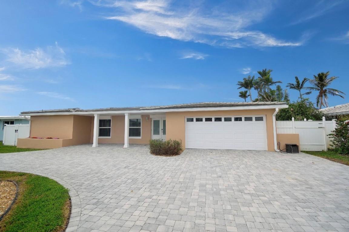 363 Brightwaters Dr., Cocoa Beach, FL 32931