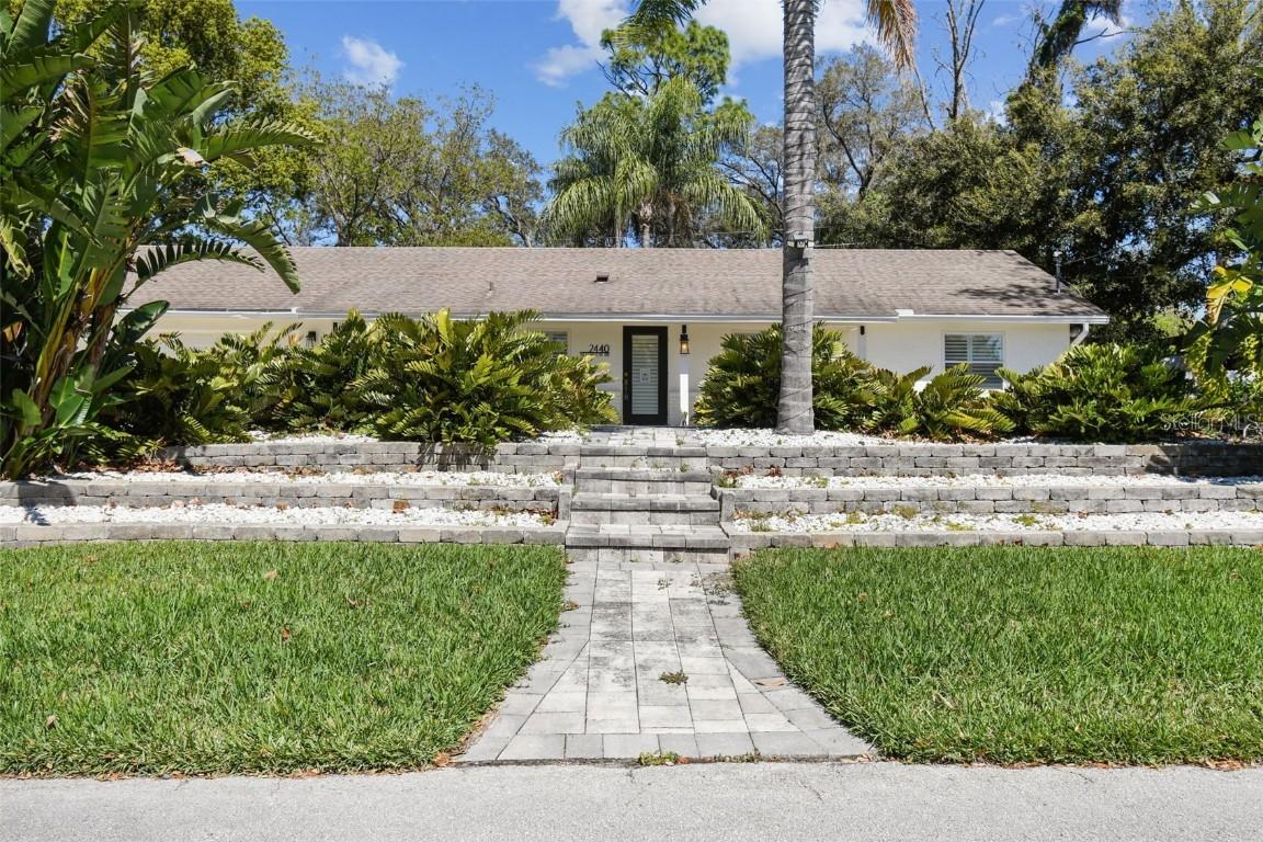 2440 Westwood Dr., Longwood, FL 32779