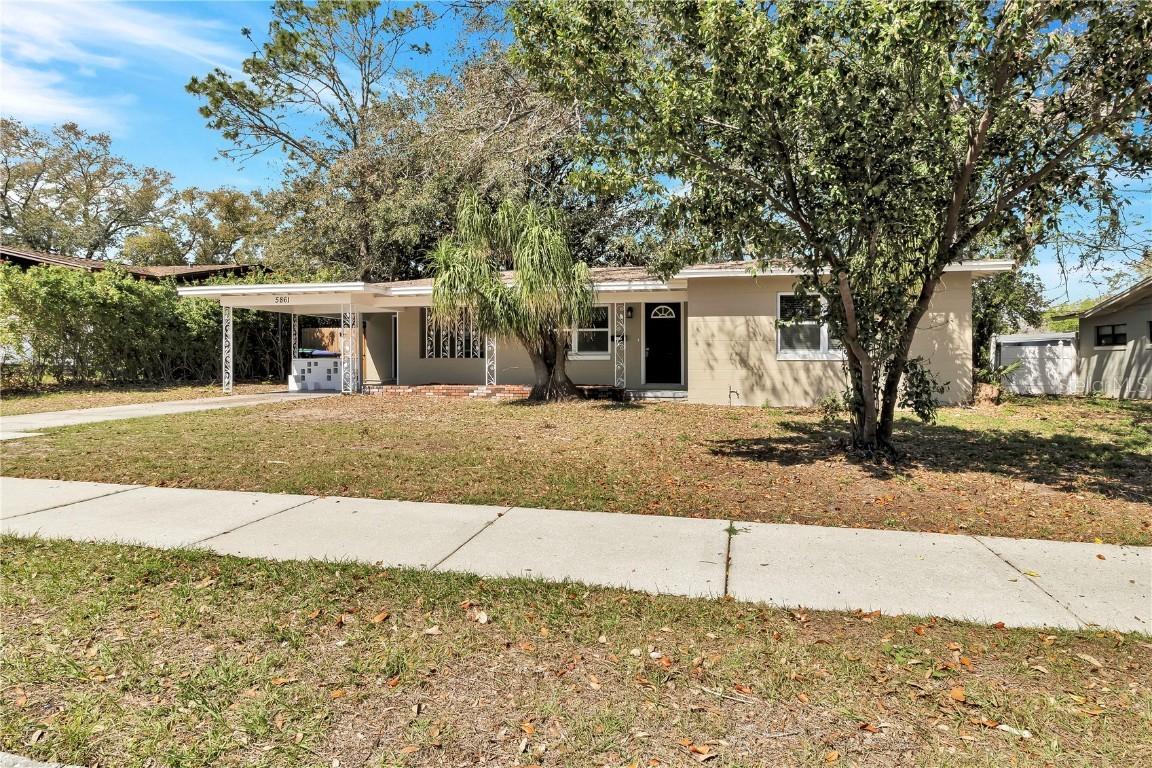 5861 Bolling Dr., Orlando, FL 32808