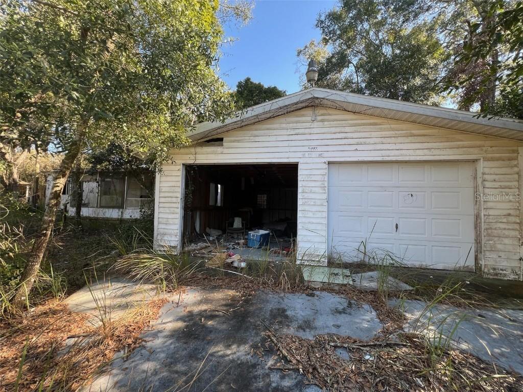 24955 NE 131st Pl., Fort Mc Coy, FL 32134