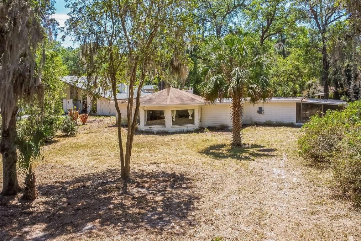450 Cassady St., Umatilla, FL 32784