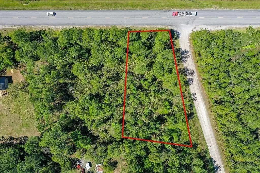 5 E Satsuma St., Palatka, FL 32177