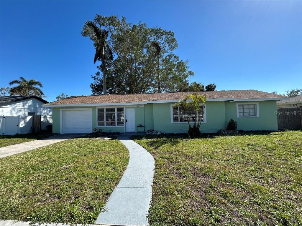 1836 1st Ave., Bradenton, FL 34208