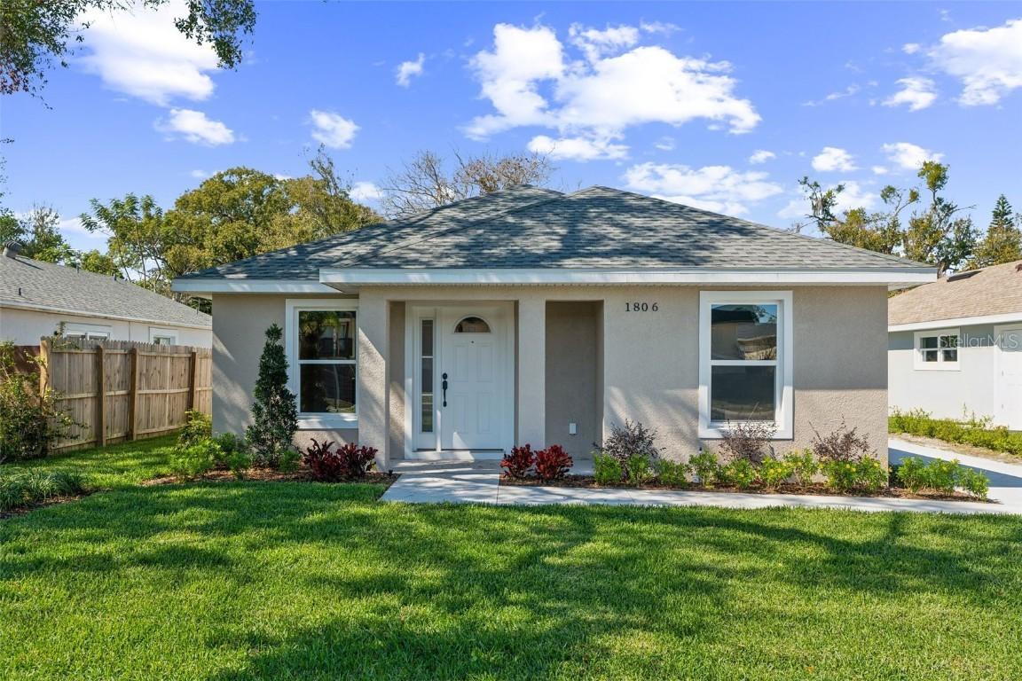 1806 Dixie Belle Dr., Orlando, FL 32812