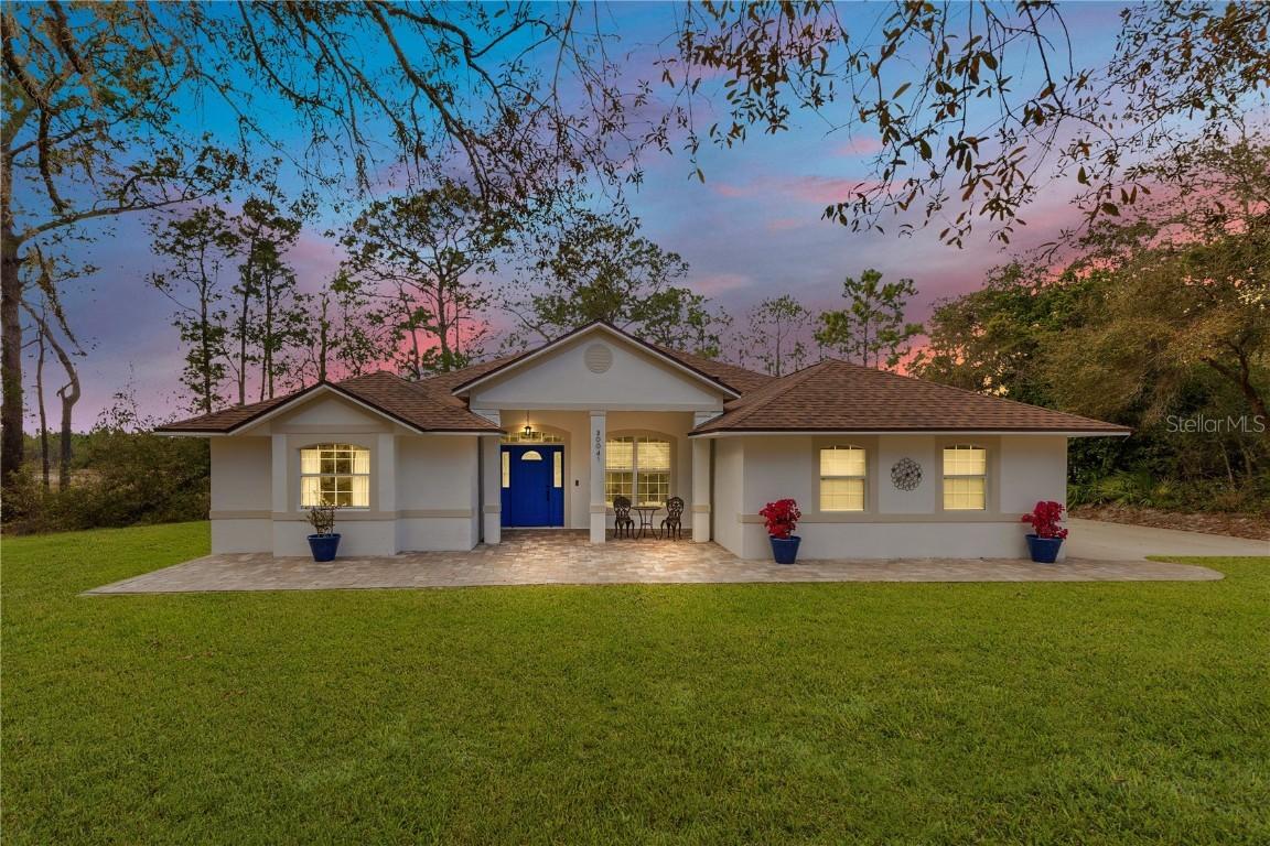 30041 Redoak Ave., Eustis, FL 32736