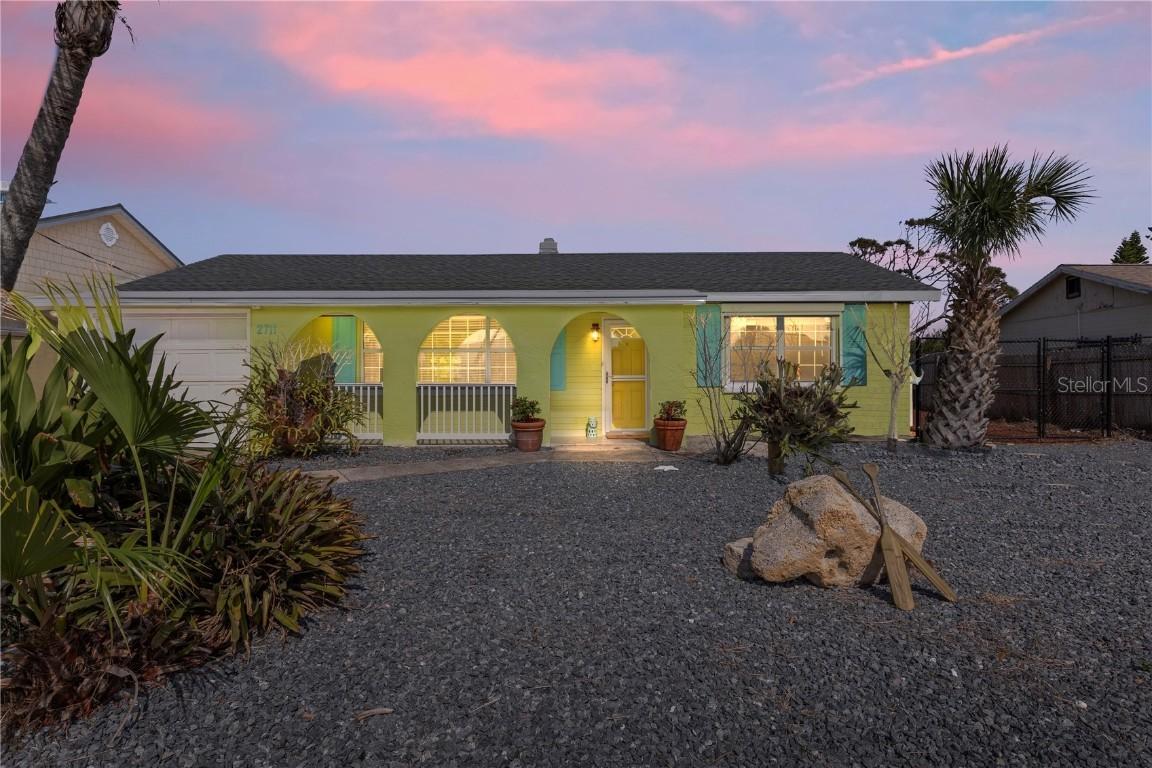 2711 Dach Ave., Daytona Beach Shores, FL 32118