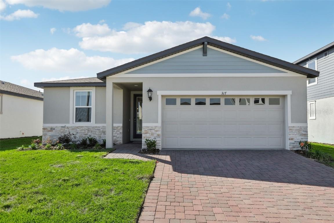317 Castle Dr., Lake Alfred, FL 33850
