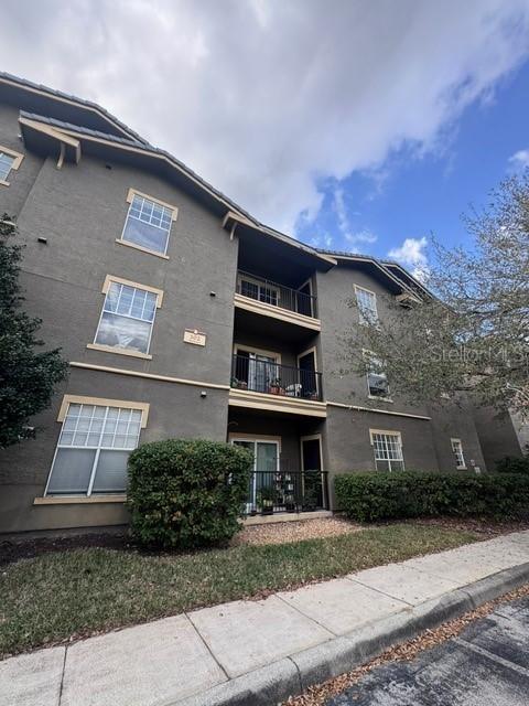 102 Vista Verdi Cir. #220, Lake Mary, FL 32746