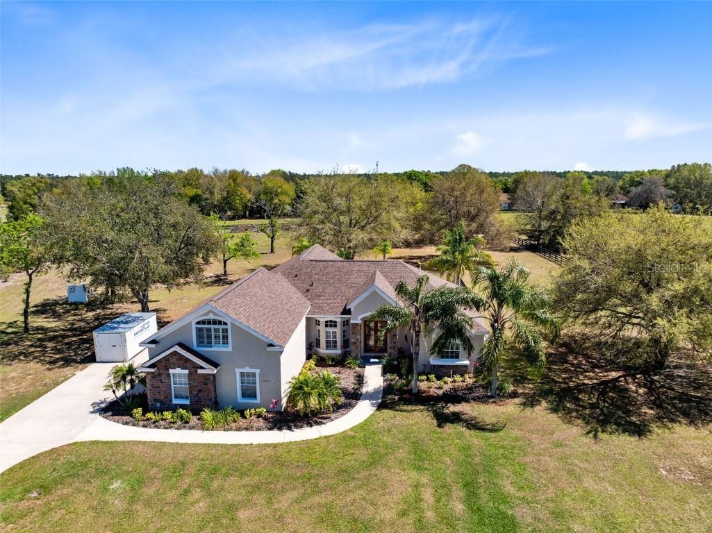 25249 Derby Dr., Sorrento, FL 32776