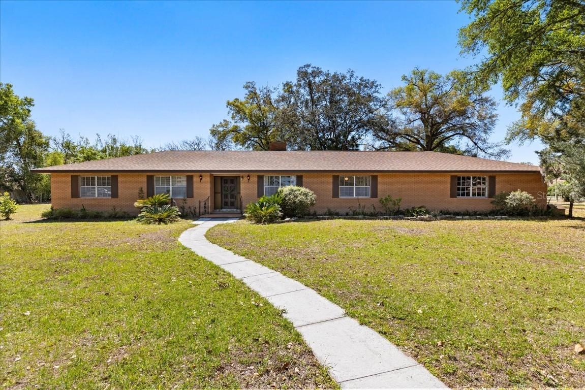 209 Camden Rd., Altamonte Springs, FL 32714